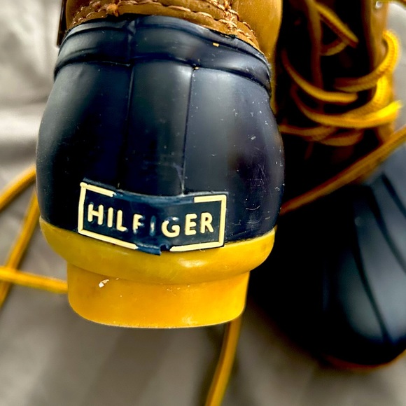 Hilfiger Duck boots - size 3 Boys - Picture 2 of 3